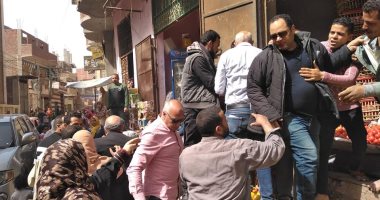 فض سوق الثلاثاء بقرية الدير فسى طوخ بالقليوة لمواجهة فيروس كورونا (صور)