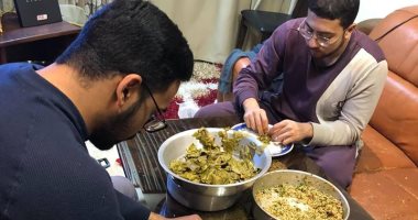 فى زمن الكورونا.. الرجالة فى المطبخ ويستعرضون إنجازاتهم على السوشيال ميديا