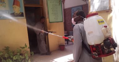 تطهير شوارع قرى كوم أمبو وإدفو للوقاية من فيروس كورونا   