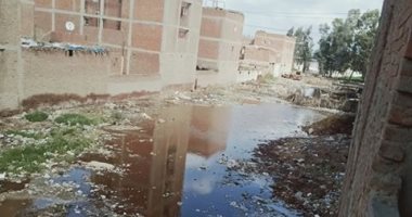 قارىء يشكو من غرق قرية كفر حجازى بالغربية فى مياه الصرف الصحى