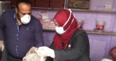 صور.. تحرير 12 محضر ومخالفة فى حملة تفتيش على المحلات والأسواق فى الوادى الجديد