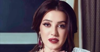 سكر وعسل وشربات.. كندة علوش عن مسلسل بـ"100 وش"