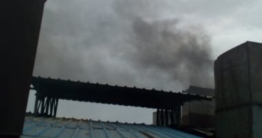 فيديو.. أهالى شارع الترعة بالعامرية يستغيثون من أدخنة مخازن الخردة