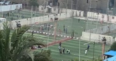  امسك مخالفة.. شكوى عن وجود ملعب كرة خاص بأرض اللواء لا يلتزم بالحظر