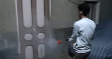 صور.. تطهير قرية شطب بمحافظة أسيوط بالجهود الذاتية