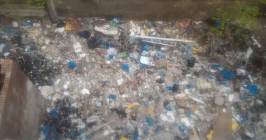 شكوى من انتشار القمامة فى شارع ادريس بالمندرة البحرية بالاسكندرية