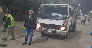 صور.. عمال النظافة أبطال حظر التجوال