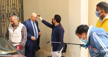 وزير القوى العاملة يتابع اتخاذ الإجراءات الاحترازية لجميع العاملين بالوزارة