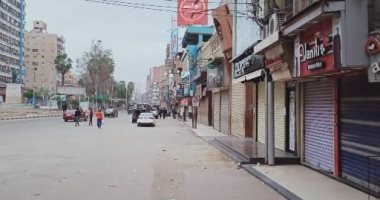 صور.. غلق المحال التجارية بالشرقية تنفيذا لقرارات الحظر