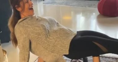 بيسلى نفسه فى العزل.. خالد راغب علامة يستبدل الأوزان بوالدته لأداء تمريناته