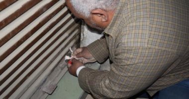 محافظ الغربية يقرر إغلاق محلات تجارية لمخالفتها حظر التجوال بكفر الزيات