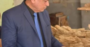 غرفة عمليات التموين بالمنيا تتابع انتاج الخبز وتوزيعه على المواطنين.. صور