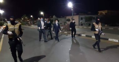 أمن الوادى الجديد تكثف دورياتها لمتابعة التزام المواطنين بالحظر (صور)
