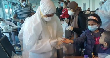 مطار القاهرة يستقبل ثالث رحلات مصر للطيران لإجلاء المصريين من الكويت..صور 
