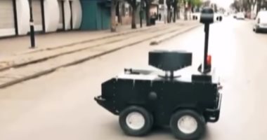 تونس تنشر روبوتات مدرعة لملاحقة مخالفى الحظر الصحى بسبب كورونا.. فيديو