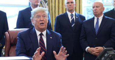 الرئيس الأمريكى: بلدنا فى حالة حرب مع عدو خفى وسننتصر
