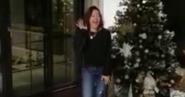 لقاء الخميسى ترقص على ألحان أغنية الراب فى فيديو جديد من الحجر المنزلى
