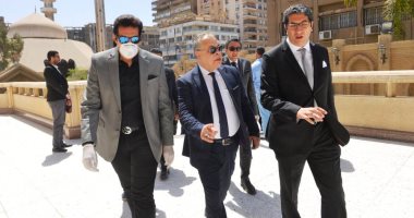أشرف زكى من جنازة جورج سيدهم: لولا ظروف البلد لاحتشد فناني مصر لتوديع سفير البهجة 