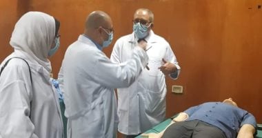 تدريب  أطباء مستشفى بنى سويف الجامعى على استخدام أجهزة التنفس الصناعى.. صور