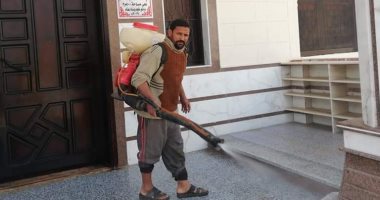 صور.. شباب أبو كبير بالشرقية يطهرون المبانى الحكومية ومركز الشرطة والشوارع