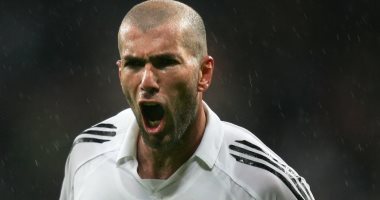 جول مورنينج.. زيدان يمنح ريال مدريد لقب دوري أبطال أوروبا 2002 بهدف صاروخى