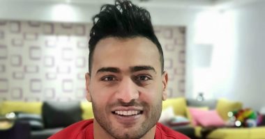 أبو جبل حارس الزمالك يظهر بـ "لوك " جديد في حظر التجول بسبب كورونا