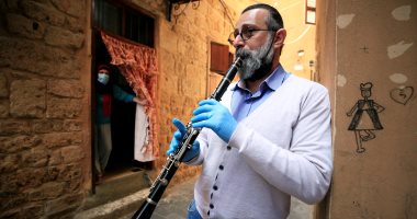 دراسة أمريكية تكشف إمكانية انتقال فيروس كورونا من خلال عزف الموسيقى