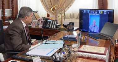 الفريق ربيع يترأس اجتماع مجلس قناة السويس "بالفيديو كونفرانس"