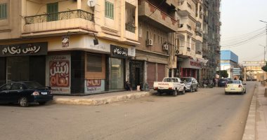 صور.. محلات كفر الشيخ تغلق فى المواعيد المحددة وتحرير محاضر للمخالفين