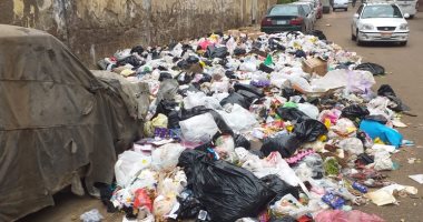 شكوى من تجمع القمامة أمام مدرسة نجيب محفوظ بفيصل 