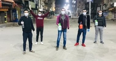 لمكافحة فيروس كورونا.. شباب بسيون بالغربية يعقمون القرية