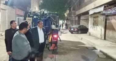 صور.. تطهير وتعقيم سمالوط فى المنيا لمواجهة "كورونا" من خلال رش الشوارع