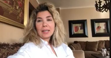 فيديو.. أم تطمئن أهالى المغتربين فى أمريكا: كلهم بخير والإنسانية فى كل مكان
