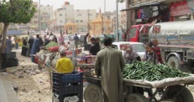 اضبط مخالفة.. زحام بسوق الرفاعى فى العريش بالمخالفة لإجراءات مواجهة "كورونا"