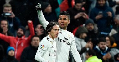 كاسيميرو يودع لاعبى ريال مدريد اليوم قبل الانضمام لـ مانشستر يونايتد 