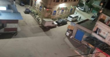 من البكلونة.. شوارع منطقة العوايد بالاسكندرية خالية وقت الحظر
