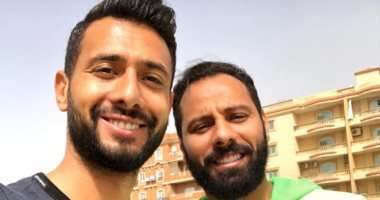 أحمد عادل ينشر صورة مع جنش ويعلق "أخويا الجدع"