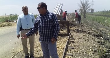 صور.. رئيس مدينة الزينية بالأقصر يتفقد العمل بمحطة الصرف الصحى 