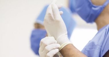 علماء يابانيون يكتشفون طريقة جديدة لانتقال عدوى كورونا.. تعرف عليها