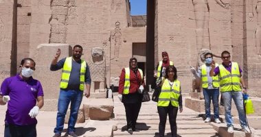 حملة تطهير وتعقيم المواقع الأثرية بأسوان ضد فيروس كورونا.. صور