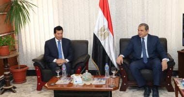 وزيرا القوى العاملة والرياضة يبحثان التدابير اللازمة لمواجهة أوضاع العاملة غير المنتظمة