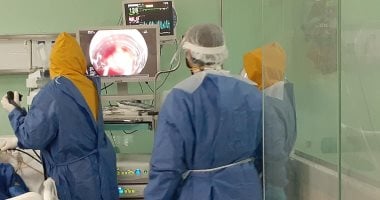 صور.. نجاح فريق بكلية الطب جامعة حلوان فى إنقاذ مريض بمستشفى العزل 15 مايو