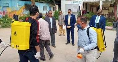 نقابتا المعلمين بالقاهرة الجديدة والبساتين تعقم مدارس تسليم شرائح التابلت للطلاب