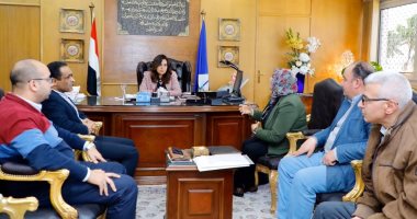 تطهير وتعقيم شوارع السيالة ومنية دمياط بعد تزايد أعداد المصابين بكورونا