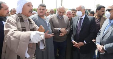 محافظ الجيزة: فتح منافذ للخضر والفاكهة لتكون بديلة للأسواق العشوائية.. صور