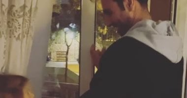 الفنان أحمد شامى يقدم تحية للأطباء وكل من يعمل بالصحة