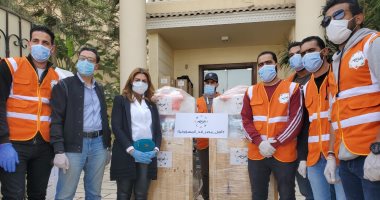 "مؤسسة أهل مصر للتنمية" تتكفل بـ 5 غرف عناية مركزة و 30 جهاز للتنفس الاصطناعي بمستشفيات العزل والحجر الصحي.