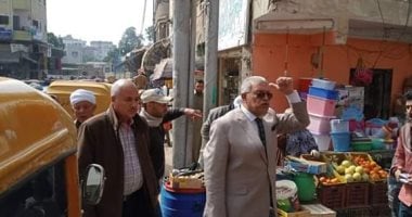 فض أسواق الحسينية وبلبيس بالشرقية وتحذير من فرش الباعة بمداخل العقارات..صور