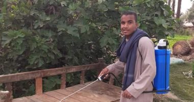 صور.. تعقيم قرية زرنيخ مركز إسنا بالأقصر بالجهود الذاتية للوقاية من كورورنا