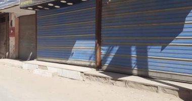 صور.. دوريات مرورية لمتابعة التزام أصحاب المحلات بتنفيذ الحظر بالمنيا